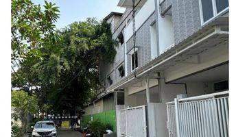 foto lainnya *silvia* jual rumah kost 3