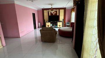 Gambar 4 *Silvia* JUAL CEPAT RUMAH 2 LANTAI VILLA KEMAYORAN GUNUNG SAHARI