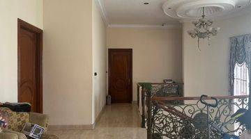 Gambar 5 *Silvia* Dijual Rumah Mewah Bagus 3 Lantai Luas 490m² Walet Permai PIK