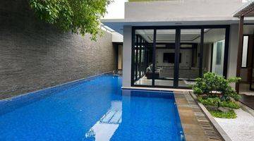 Gambar 1 Beautiful house in Menteng