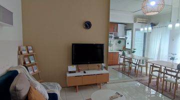 Gambar 4 Apartemen Sudirman Park 2BR Lantai Rendah Furnished Cantik