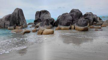 Gambar 1 Tanah Tepi Pantai, Peruntukan Wisata, Strategis Utk Di Kembnagkan. 