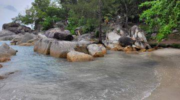 Gambar 2 Tanah Tepi Pantai, Peruntukan Wisata, Strategis Utk Di Kembnagkan. 