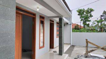 garasi/carport rumah baru siap huni di