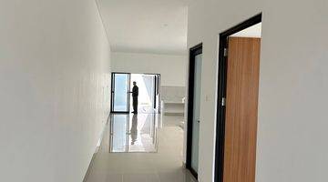 Gambar 2 Dijual 1 Rumah Modern Minimalis 2Lantai  Meruya Utara 