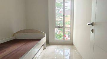 Gambar 5 Dijual Rumah Kawasan Spring Canary, Gading Serpong