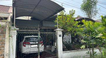 Gambar 1 Jual Rumah Lama Hitung Tanah Dharma Husada Indah Barat Surabaya Timur