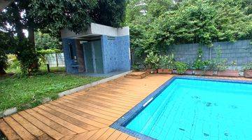 Gambar 1 Rumah Hook Ada Lift Dan Pool di Bukit Golf Pondok Indah