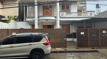 Gambar 3 RUMAH 3 LANTAI DI KRAMAT PELA KEBAYORAN BARU