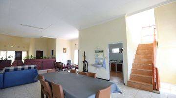 Gambar 1 Villa Furnished Mewah di Boulevard Panderman Hills, Batu, Malang