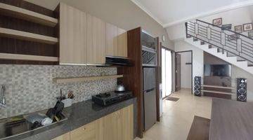 Gambar 3 Rumah Villa Hook Kusuma Pinus Batu Malang Full Furnish, Pool