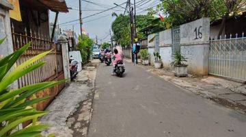 Gambar 4 Rumah Tua di Kedoya Selatan, Hitung Tanah Saja