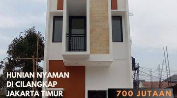 Gambar 1 Rumah 2 Lantai Pinggir Jalan Raya Cilangkap Jakarta Timur