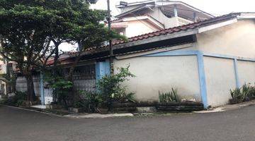 Gambar 2 Dijual Rumah Hook Nego Sampe Deal Area Kramat Jati Rumah Semi Furnished 3 Lantai SHM - Sertifikat Hak Milik di Kramat jati , Kramat Jati Bagus