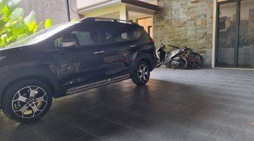 garasi/carport dijual murah rumah 2 lantai