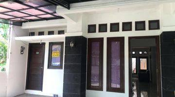 Gambar 1 Rumah Minimalis Modern di lingkungan perumahan Kemang Pratama 1