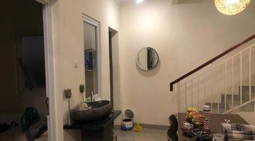 Gambar 3 Dijual Rumah Full Furnished Dalam Cluster