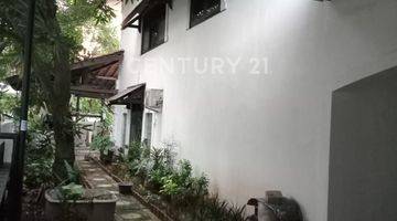 Gambar 4 Rumah Sewa 5 Kamar Bergaya Vila Di Kayumas Tengah Pulo Gadung