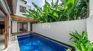 Gambar 2 Spacious 4 Bedroom Villa For Sale In Kerobokan Residential Complex