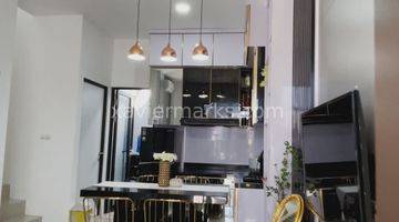 Gambar 2 Rumah 2 Lantai Furnished di Lebansari, Surabaya