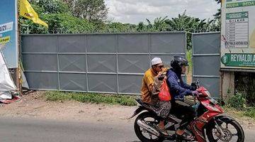 Gambar 1 Tanah Di Depan Sekolah Bisnis Dan Teknologi (bistek) Cikunir