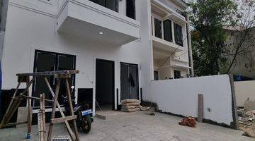 Gambar 2 2 Unit Rumah Baru @Regency Melati Mas