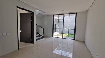 Gambar 3 Dijual Murah Rumah 2 Lantai Oakwood