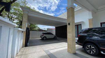 Gambar 3 Rumah Konsep Villa Fully Furnished Siap Tinggal di Kota Pontianak