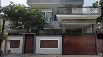 Gambar 4 Rumah renovasi 2 lantai Griya Loka raya