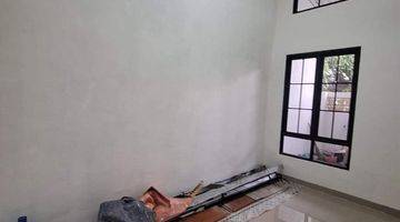 Gambar 4 Rumah 2 Lantai Siap Huni di Sepatan