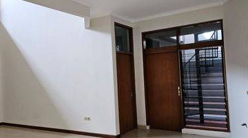 Gambar 4 Best deal murah sewa rumah strategis cantik Pondok Indah Jaksel