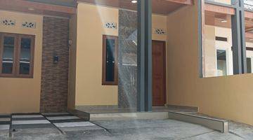 tampak depan rumah cantik siap huni di
