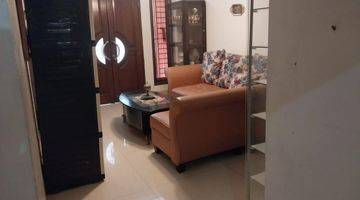 Gambar 3 Dijual Rumah 2 Lantai Semi Furnished di Bougenville Graha Raya 