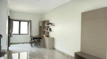 Gambar 2 Rumah Baru 2 Lantai Minimalis Modern Riung Bandung