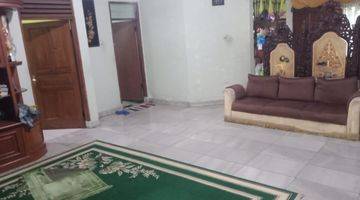 Gambar 3 Rumah 2 Lantai Bagus SHM di Ciputat, Tangerang Selatan