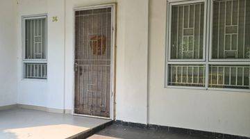 Gambar 2 Di jual rumah depan green area Sentul city