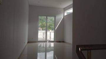 Gambar 4 Rumah Padang, Lt 311m2, Harga 1.9 Milyar