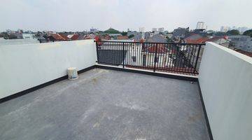 Gambar 4 Rumah Baru 3 Lantai Minimalis Residence Kb Jeruk 