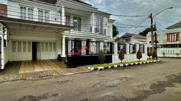 Gambar 1 DIJUAL RUMAH AMERIKA CLASSICAL BINTARO 