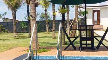 Gambar 4 House for sale beach front