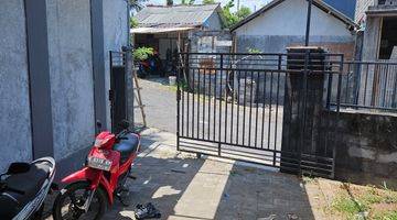 Gambar 4 House For Rent Need Some Renovation