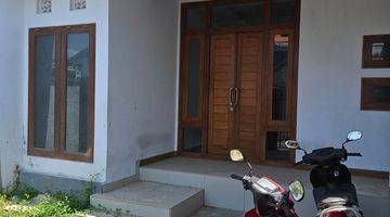 Gambar 3 House For Rent Need Some Renovation