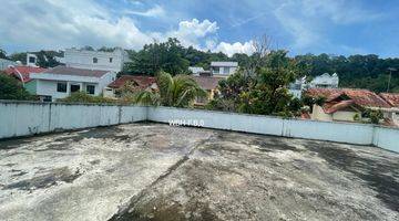 Gambar 5 Rumah 3 Lantai Full Furnished di Bukit Indah Sukajadi, Batam Center Harga Nego 