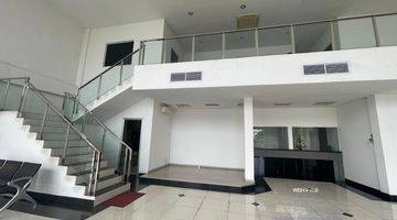 Gambar 5 Dijual 1 Unit Gedung Cantik Jl. Laksamana Bintan, Batam