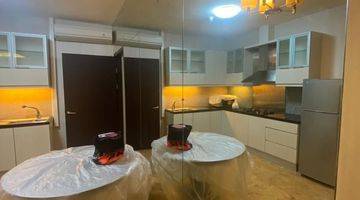 ruang makan disewakan capital residences scbd 2br+1