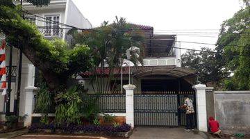 Gambar 1 Dijual Rumah di Lembang Terusan, Menteng, jakarta Pusat - 2 Lantai Full Furnished Lelang Ayda