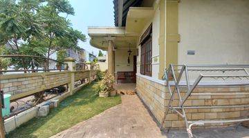 garasi/carport rumah hook siap huni luas