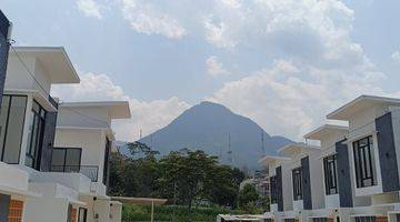 tampak depan rumah vila murah area beji