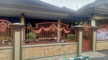 tampak depan dijual rumah siap huni luas