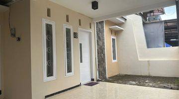 tampak depan dijual rumah minimalis siap huni